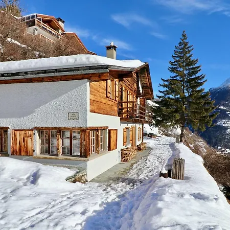 Chalet Magnifique Pour 10 Personnes A *